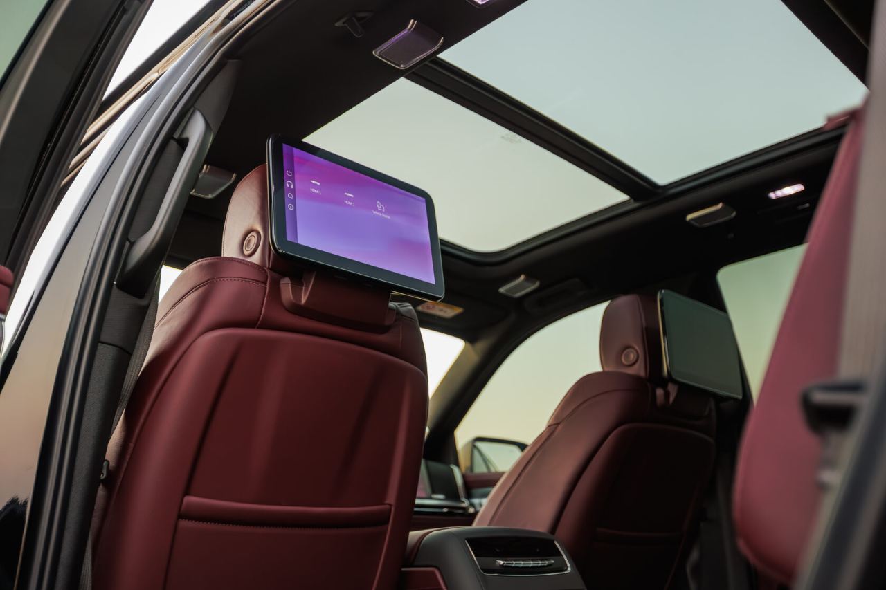 Cadillac Escalade Sport Onyx Package — photo 6