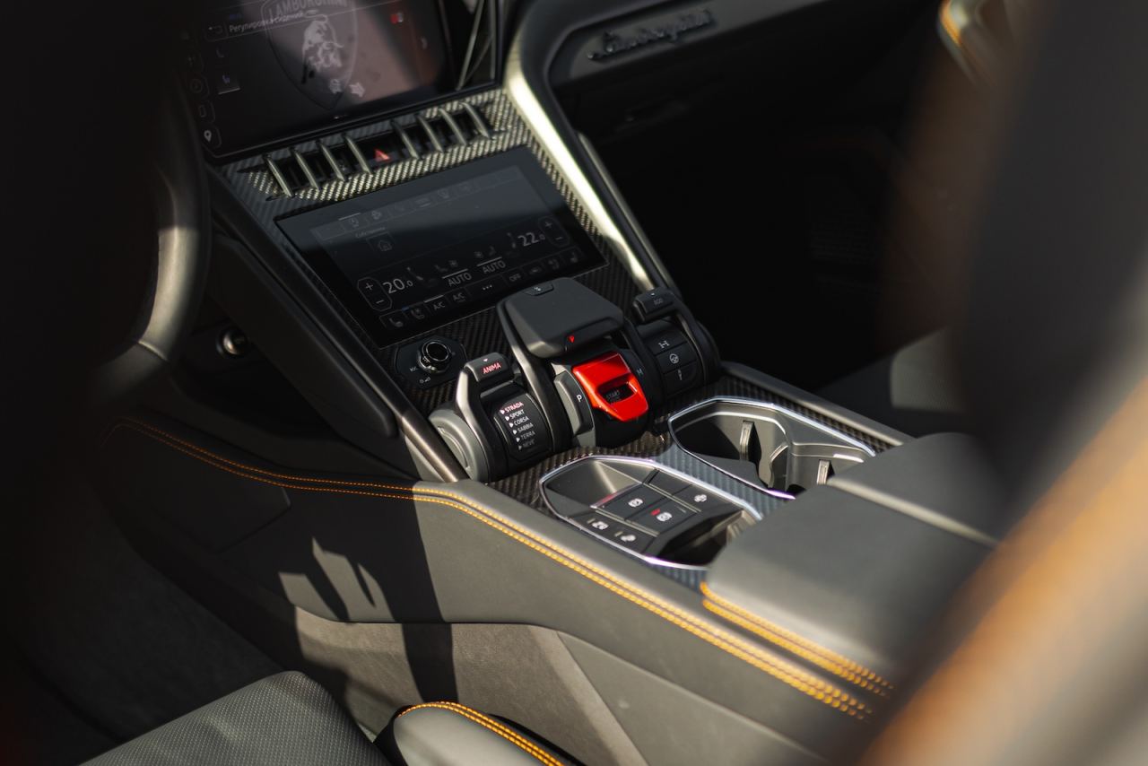 Lamborghini Urus S — photo 8