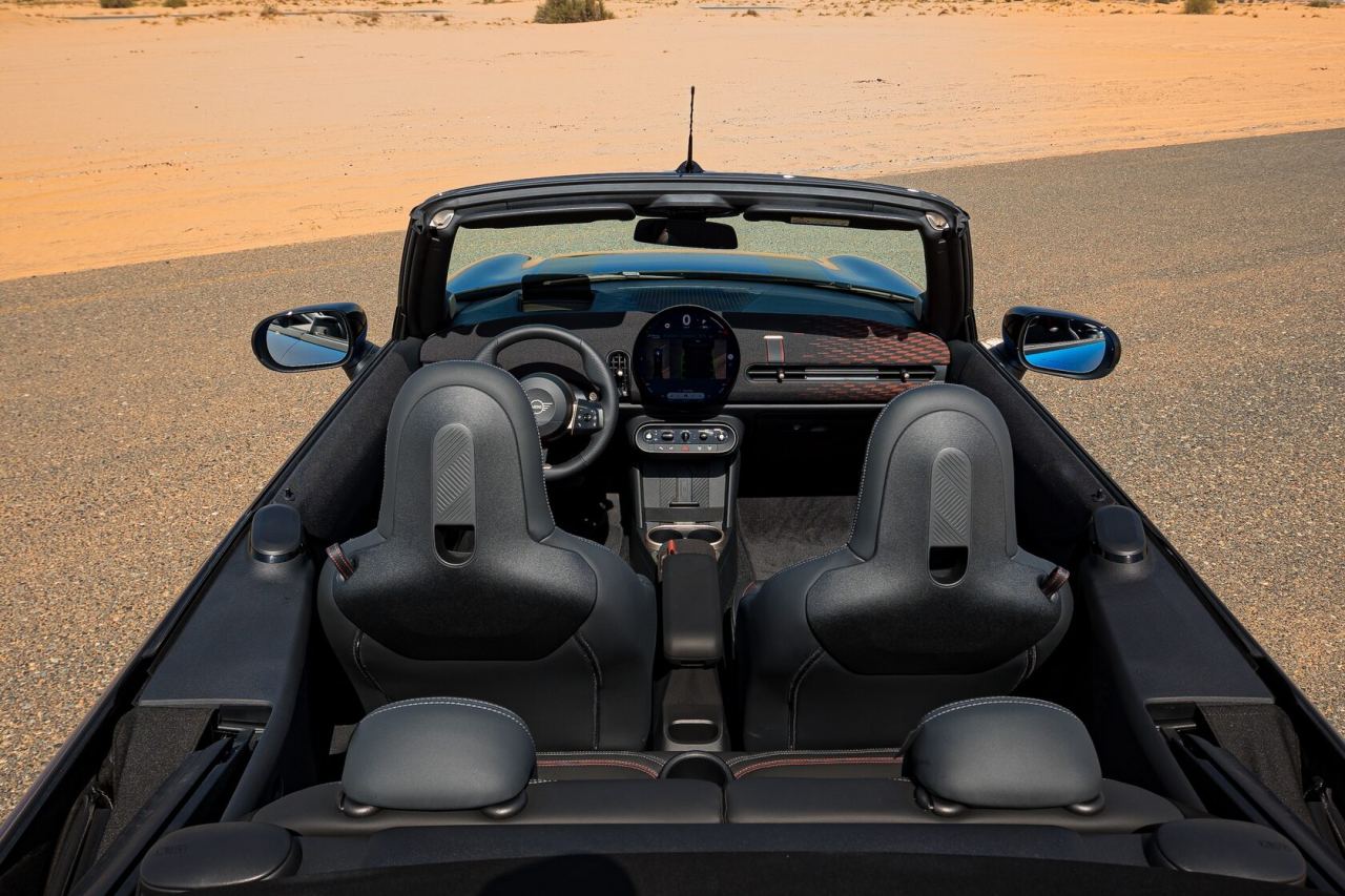 Mini Cooper S Convertible — photo 8