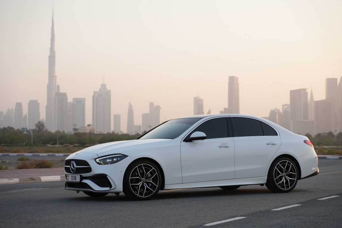 Mercedes-Benz C200